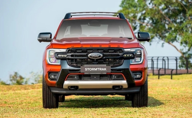 Ford Ranger Stormtrak được xác nhận ra mắt tại Việt Nam: Hầm hố hơn Wildtrak, thêm sức ép cho Triton Athlete - Ảnh 2. Ford Ranger Stormtrak được xác nhận ra mắt tại Việt Nam: Hầm hố hơn Wildtrak, thêm sức ép cho Triton Athlete - Ảnh 2.