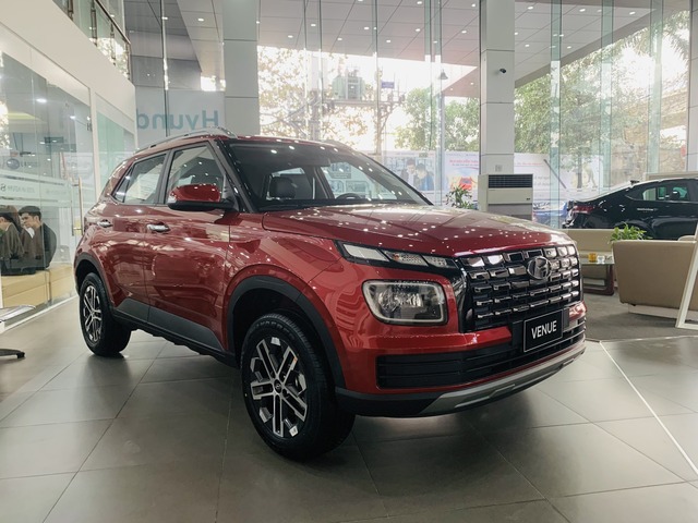Hyundai Venue tiếp tục giảm giá sát Tết: Sâu nhất 21 triệu đồng, bản cao cấp rẻ ngang Sonet Luxury - Ảnh 5. Hyundai Venue tiếp tục giảm giá sát Tết: Sâu nhất 21 triệu đồng, bản cao cấp rẻ ngang Sonet Luxury - Ảnh 5.