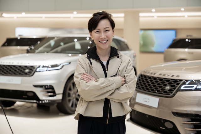 Đoàn JLR châu Á-Thái Bình Dương: ‘Trung tâm trưng bày mới của Land Rover Việt Nam ấn tượng nhưng không dễ nhân rộng’ - Ảnh 3.