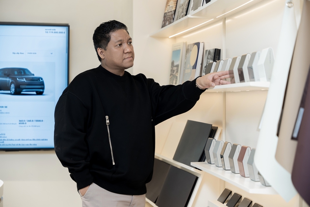 Đoàn JLR châu Á-Thái Bình Dương: ‘Trung tâm trưng bày mới của Land Rover Việt Nam ấn tượng nhưng không dễ nhân rộng’ - Ảnh 6. Đoàn JLR châu Á-Thái Bình Dương: ‘Trung tâm trưng bày mới của Land Rover Việt Nam ấn tượng nhưng không dễ nhân rộng’ - Ảnh 6.