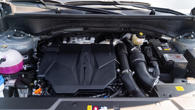 Hyundai Santa Fe 2024 hoàn toàn mới sắp mở bán ở Đông Nam Á: Bớt màu, không có tùy chọn hybrid, giá khởi điểm quy đổi trên tỷ, dễ cao hơn nữa khi về Việt Nam - Ảnh 6. Hyundai Santa Fe 2024 hoàn toàn mới sắp mở bán ở Đông Nam Á: Bớt màu, không có tùy chọn hybrid, giá khởi điểm quy đổi trên tỷ, dễ cao hơn nữa khi về Việt Nam - Ảnh 6.