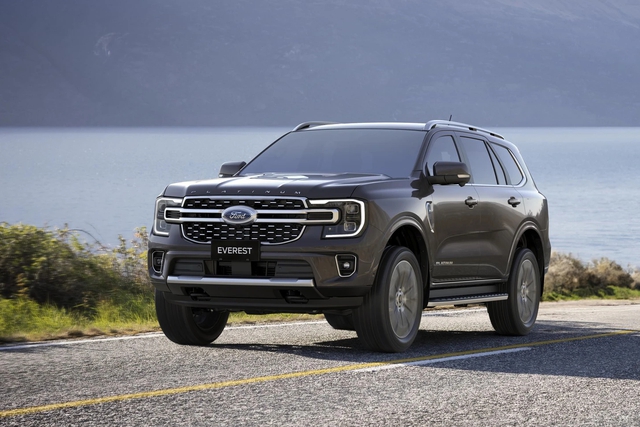 Ford Everest Platinum ra mắt Việt Nam: Chưa chốt giá, bán tháng sau, thêm trang bị chưa từng có trong phân khúc - Ảnh 2. Ford Everest Platinum ra mắt Việt Nam: Chưa chốt giá, bán tháng sau, thêm trang bị chưa từng có trong phân khúc - Ảnh 2.