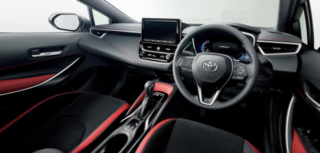 Toyota Corolla Altis GR Sport đầu tiên xuất hiện tại Việt Nam: Ngoại hình hầm hố khác hẳn phong cách ‘doanh nhân’, đấu Civic RS - Ảnh 4. Toyota Corolla Altis GR Sport đầu tiên xuất hiện tại Việt Nam: Ngoại hình hầm hố khác hẳn phong cách ‘doanh nhân’, đấu Civic RS - Ảnh 4.