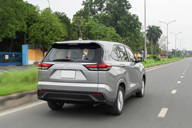 Lần đầu mua xe chọn Innova Cross, chủ xe chia sẻ: ‘Hợp đi đông, chở 8 người vượt đèo vẫn ổn’ - Ảnh 8. Lần đầu mua xe chọn Innova Cross, chủ xe chia sẻ: ‘Hợp đi đông, chở 8 người vượt đèo vẫn ổn’ - Ảnh 8.