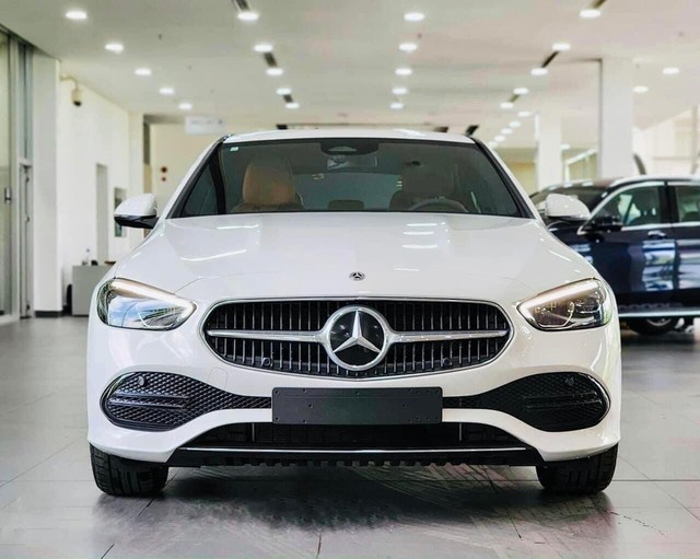 Mercedes-AMG GLE 53 Coupe giảm giá 1 tỷ tại đại lý: Giá còn hơn 4,7 tỷ, đấu X6 bằng động cơ mạnh nhất phân khúc - Ảnh 6. Mercedes-AMG GLE 53 Coupe giảm giá 1 tỷ tại đại lý: Giá còn hơn 4,7 tỷ, đấu X6 bằng động cơ mạnh nhất phân khúc - Ảnh 6.