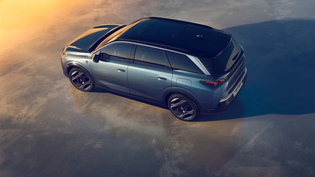 Peugeot 5008 đời mới chào sân: Bản thuần điện là chủ đạo, không còn bản chỉ chạy động cơ - Ảnh 5. Peugeot 5008 đời mới chào sân: Bản thuần điện là chủ đạo, không còn bản chỉ chạy động cơ - Ảnh 5.