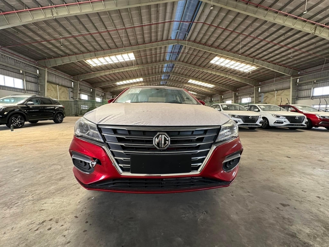 New MG5 bản full về Việt Nam: Giá 499 triệu, số tự động, thêm nhiều tiện nghi đấu sedan Nhật, Hàn - Ảnh 1. New MG5 bản full về Việt Nam: Giá 499 triệu, số tự động, thêm nhiều tiện nghi đấu sedan Nhật, Hàn - Ảnh 1.