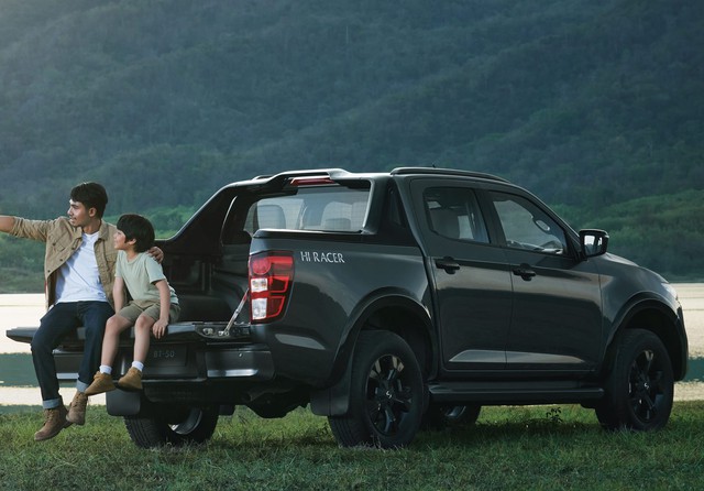 Mazda BT-50 2024 ra mắt: Giá quy đổi từ 520 triệu, có tùy chọn máy tăng áp 3.0L, khó đấu Ranger và Triton - Ảnh 5.