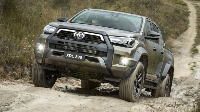 Toyota còn 'bào' động cơ dầu thêm chục năm nữa nhưng sẽ hết hợp động cơ điện để vừa mạnh vừa tiết kiệm mà ‘xanh’ hơn - Ảnh 4.