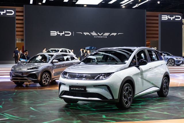 Triển lãm ô tô lớn nhất ĐNA cho thấy xu hướng rất dễ xảy ra ở Việt Nam: 5/10 hãng bán chạy nhất tới từ Trung Quốc, xe Nhật vẫn được ưa chuộng nhưng dần lui về sau - Ảnh 5. Triển lãm ô tô lớn nhất ĐNA cho thấy xu hướng rất dễ xảy ra ở Việt Nam: 5/10 hãng bán chạy nhất tới từ Trung Quốc, xe Nhật vẫn được ưa chuộng nhưng dần lui về sau - Ảnh 5.