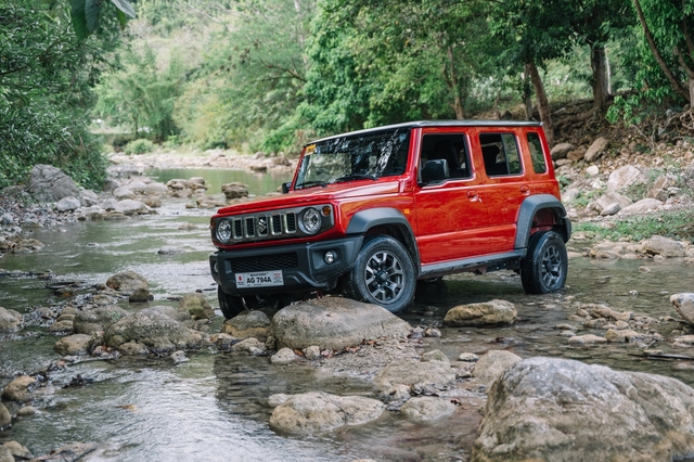 Suzuki Jimny sắp ra mắt Việt Nam và đây là lý do xe nhập Nhật, Ấn thay vì sản xuất ở Đông Nam Á - Ảnh 3.
