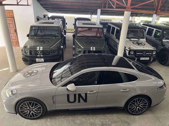 Sau 1 năm, Porsche Panamera rớt giá đủ để mua 1 chiếc Ford Everest Wildtrak - Ảnh 2. Sau 1 năm, Porsche Panamera rớt giá đủ để mua 1 chiếc Ford Everest Wildtrak - Ảnh 2.