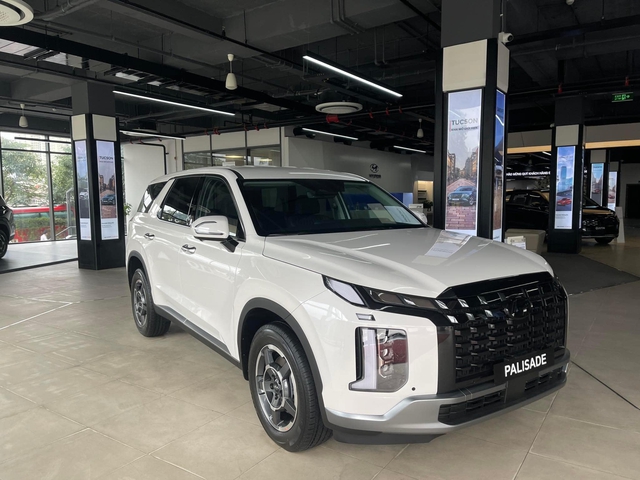 Hyundai Palisade giảm mạnh tại đại lý: Sâu nhất 100 triệu đồng, phả hơi nóng lên Explorer và Teramont - Ảnh 8.