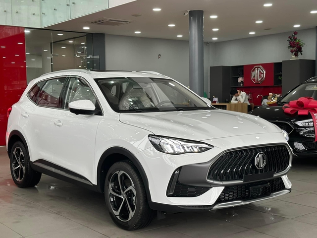 Giá MG HS tiếp tục có đáy mới sau 3 tháng ra mắt: Giảm 70 triệu, rẻ ngang Creta, Xforce - Ảnh 2.