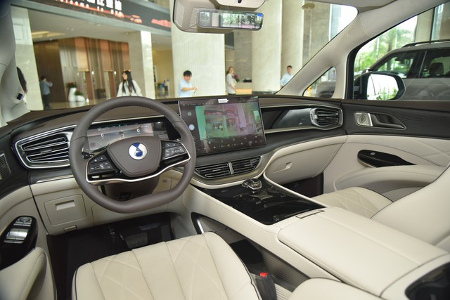 Denza D9: MPV điện hóa Trung Quốc thuộc BYD chờ ngày về Việt Nam - Ảnh 3. Denza D9: MPV điện hóa Trung Quốc thuộc BYD chờ ngày về Việt Nam - Ảnh 3.