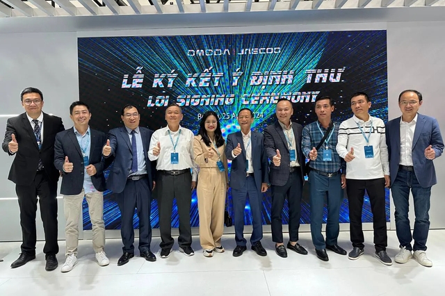 14 đại gia ngành xe Việt Nam ký mở đại lý Omoda, Jaecoo: Bán xe từ quý III, có showroom cùng nhà với Jeep, chấp nhận không lãi năm đầu- Ảnh 5. 14 đại gia ngành xe Việt Nam ký mở đại lý Omoda, Jaecoo: Bán xe từ quý III, có showroom cùng nhà với Jeep, chấp nhận không lãi năm đầu- Ảnh 5.