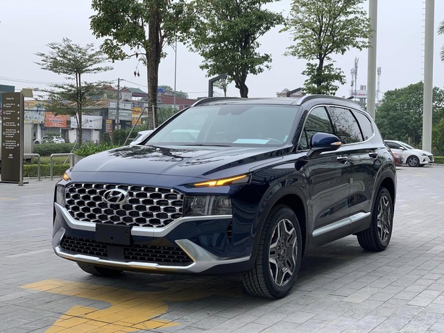 Kia Sorento hybrid điều chỉnh giá trước thềm đại lễ: Giảm tới 120 triệu, chỉ từ 1,029 tỷ đồng - Ảnh 5. Kia Sorento hybrid điều chỉnh giá trước thềm đại lễ: Giảm tới 120 triệu, chỉ từ 1,029 tỷ đồng - Ảnh 5.