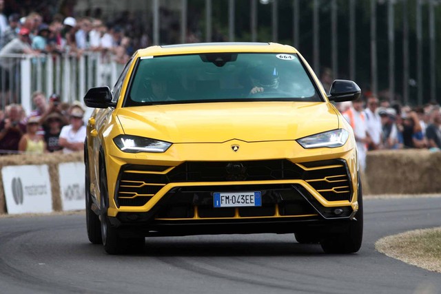Một chi tiết nhỏ này khiến Lamborghini Urus bị bật nắp ca-pô khi chạy ở tốc độ cao, các chủ xe đời 2023-2024 cần đặc biệt chú ý- Ảnh 2. Một chi tiết nhỏ này khiến Lamborghini Urus bị bật nắp ca-pô khi chạy ở tốc độ cao, các chủ xe đời 2023-2024 cần đặc biệt chú ý- Ảnh 2.