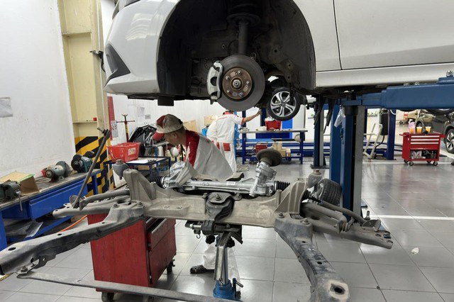 Ngay từ thế hệ trước, Honda Civic đã thường gặp lỗi thước lái, theo phản ánh của nhiều chủ xe. Ngay từ thế hệ trước, Honda Civic đã thường gặp lỗi thước lái, theo phản ánh của nhiều chủ xe.