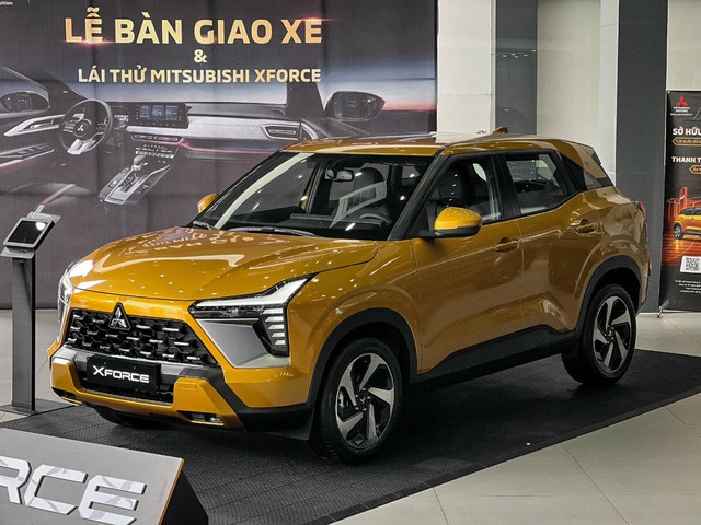 Ra biển xe Mitsubishi tháng này tiết kiệm tới hơn 170 triệu đồng: Xpander vẫn ưu đãi lớn, cả Xforce cũng tặng quà xịn để lấn át các đối thủ - Ảnh 2. Ra biển xe Mitsubishi tháng này tiết kiệm tới hơn 170 triệu đồng: Xpander vẫn ưu đãi lớn, cả Xforce cũng tặng quà xịn để lấn át các đối thủ - Ảnh 2.