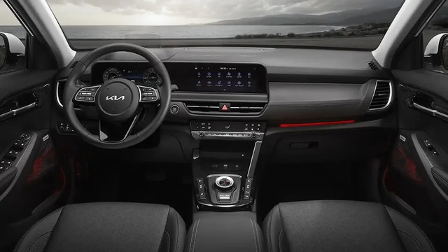 Kia Carens 2025 lộ diện rõ hơn: Ngoại thất tinh chỉnh, nội thất và trang bị an toàn dễ 'học' Seltos mới- Ảnh 4.