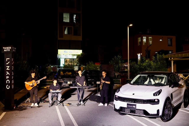 Lynk & Co mở pop-up showroom di động tại nhiều tỉnh thành trong cả nước- Ảnh 7. Lynk & Co mở pop-up showroom di động tại nhiều tỉnh thành trong cả nước- Ảnh 7.