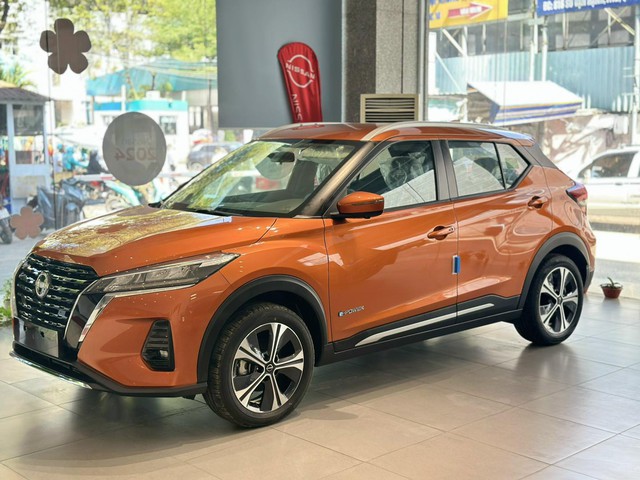 Nissan Kicks giảm 240 triệu đồng tại đại lý: Giá từ 618 triệu đồng, rẻ hơn Kia Sonet bản cao cấp- Ảnh 4. Nissan Kicks giảm 240 triệu đồng tại đại lý: Giá từ 618 triệu đồng, rẻ hơn Kia Sonet bản cao cấp- Ảnh 4.