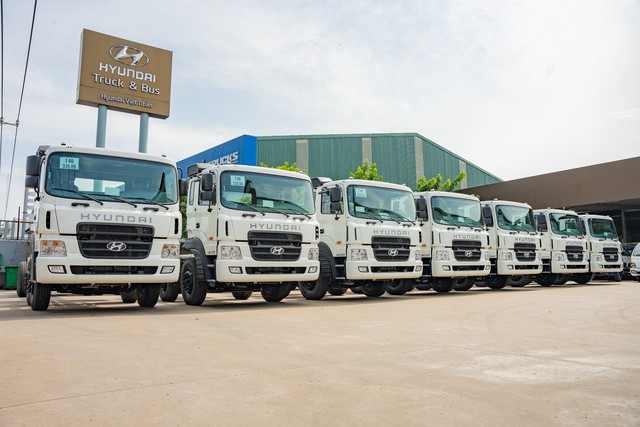 Thị trường xe tải Việt Nam có thể cán mốc 38.000 tỷ đồng sau 4 năm: Volvo, Mercedes đang là ‘trùm’, dễ có xe điện trong thời gian tới- Ảnh 3. Thị trường xe tải Việt Nam có thể cán mốc 38.000 tỷ đồng sau 4 năm: Volvo, Mercedes đang là ‘trùm’, dễ có xe điện trong thời gian tới- Ảnh 3.