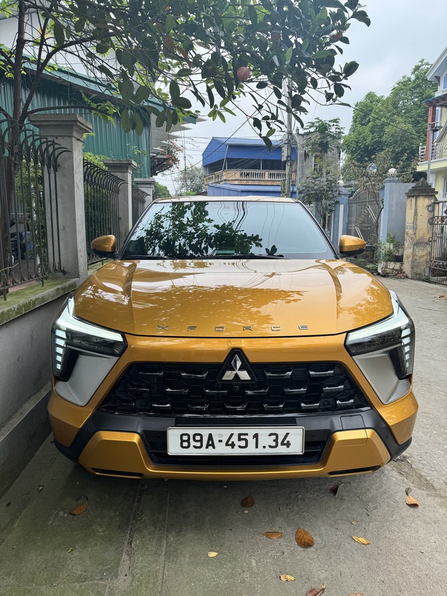 Người dùng đánh giá Mitsubishi Xforce sau 2 tháng: Mua vì đẹp, nhiều trang bị nhưng màn hình hay lỗi- Ảnh 2. Người dùng đánh giá Mitsubishi Xforce sau 2 tháng: Mua vì đẹp, nhiều trang bị nhưng màn hình hay lỗi- Ảnh 2.