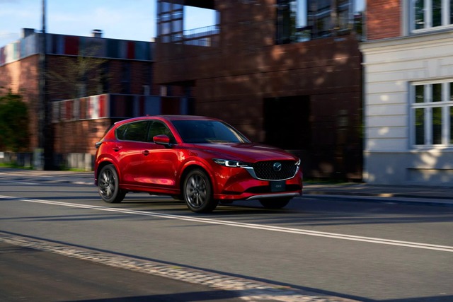 Mazda CX-5 đã rẻ nay còn thêm bản thấp nhất: Giữ nguyên động cơ, thiết kế, điều chỉnh trang bị rất khó nhận ra khác biệt- Ảnh 2. Mazda CX-5 đã rẻ nay còn thêm bản thấp nhất: Giữ nguyên động cơ, thiết kế, điều chỉnh trang bị rất khó nhận ra khác biệt- Ảnh 2.