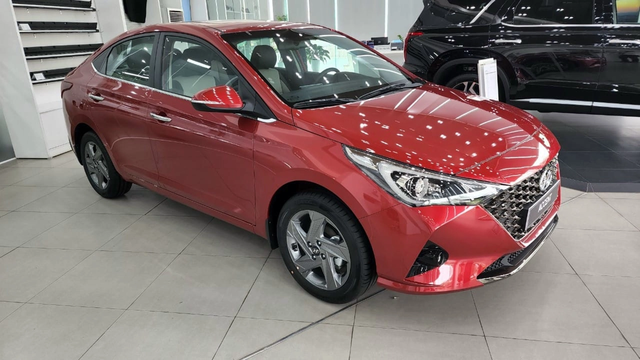 Hyundai Accent đời cũ giảm giá đến 50 triệu xả hàng tồn tại đại lý, sales nói vẫn có khách quan tâm vì 2 lý do- Ảnh 2. Hyundai Accent đời cũ giảm giá đến 50 triệu xả hàng tồn tại đại lý, sales nói vẫn có khách quan tâm vì 2 lý do- Ảnh 2.