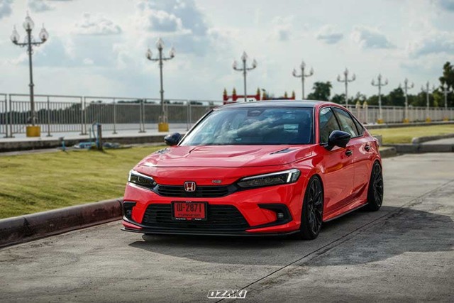 Honda Civic bán 'làng nhàng' ở Việt Nam nhưng khách Thái cực chuộng: Có tháng bán gần 1.400 xe, gấp gần 22 lần Mazda3 trong nửa đầu 2024- Ảnh 3. Honda Civic bán 'làng nhàng' ở Việt Nam nhưng khách Thái cực chuộng: Có tháng bán gần 1.400 xe, gấp gần 22 lần Mazda3 trong nửa đầu 2024- Ảnh 3.