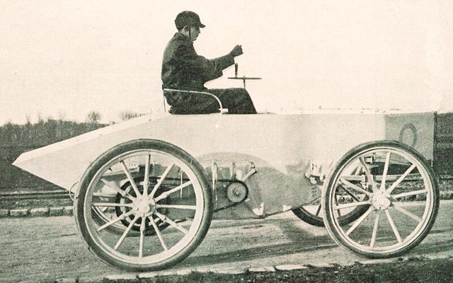 10 yếu tố khó tin trong ngành xe chưa chắc bạn đã biết: Volvo làm xe 4 số lùi, xe điện có từ 140 năm trước- Ảnh 4. 10 yếu tố khó tin trong ngành xe chưa chắc bạn đã biết: Volvo làm xe 4 số lùi, xe điện có từ 140 năm trước- Ảnh 4.