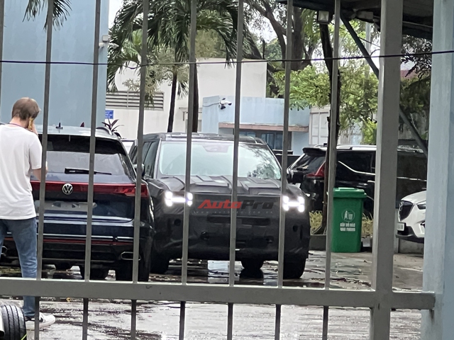 Đại lý báo Hyundai Santa Fe 2024 ra mắt tháng 9 này: Bỏ bản máy dầu, có thêm động cơ hybrid- Ảnh 3.