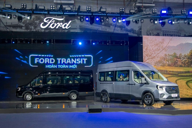 Ford Việt Nam thận trọng với xe điện, hybrid, dồn sức cho 4 dòng Transit, Ranger, Everest và Territory- Ảnh 2. Ford Việt Nam thận trọng với xe điện, hybrid, dồn sức cho 4 dòng Transit, Ranger, Everest và Territory- Ảnh 2.