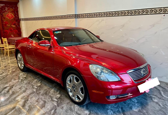 18 năm chỉ chạy 70.000 km, Lexus SC430 hàng hiếm được rao bán ngang Toyota Camry đời mới- Ảnh 2. 18 năm chỉ chạy 70.000 km, Lexus SC430 hàng hiếm được rao bán ngang Toyota Camry đời mới- Ảnh 2.