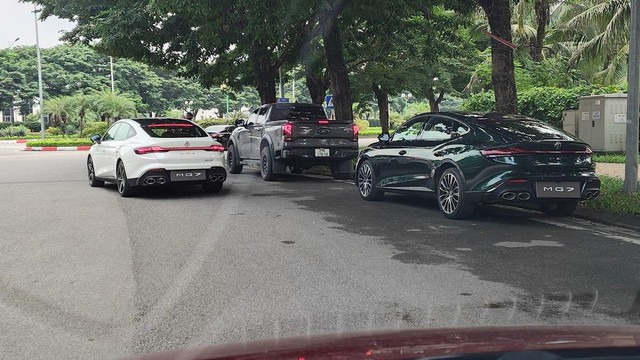 MG7 lộ 2 phiên bản, về đại lý trước ngày ra mắt Việt Nam: Mâm khác biệt, dễ có 2 động cơ cạnh tranh Mazda6- Ảnh 5. MG7 lộ 2 phiên bản, về đại lý trước ngày ra mắt Việt Nam: Mâm khác biệt, dễ có 2 động cơ cạnh tranh Mazda6- Ảnh 5.