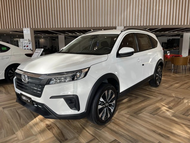 Honda BR-V giảm giá tại đại lý: Bản ‘base’ còn hơn 620 triệu, ngang Xpander bản đắt nhất- Ảnh 3. Honda BR-V giảm giá tại đại lý: Bản ‘base’ còn hơn 620 triệu, ngang Xpander bản đắt nhất- Ảnh 3.