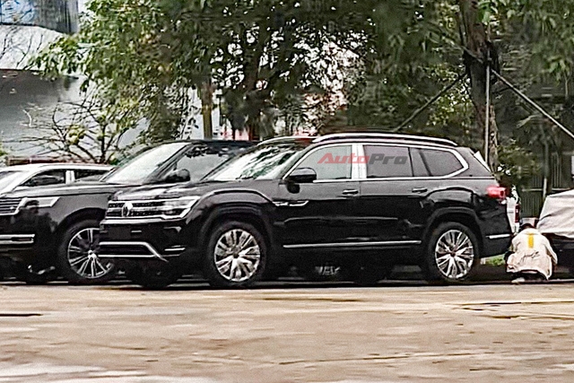 Loạt xe mới đã lộ diện tại Việt Nam, chỉ chờ ra mắt: Đa dạng phân khúc, mẫu mã, Santa Fe, Carnival 2024 dễ thành hàng 'hot'- Ảnh 2. Loạt xe mới đã lộ diện tại Việt Nam, chỉ chờ ra mắt: Đa dạng phân khúc, mẫu mã, Santa Fe, Carnival 2024 dễ thành hàng 'hot'- Ảnh 2.