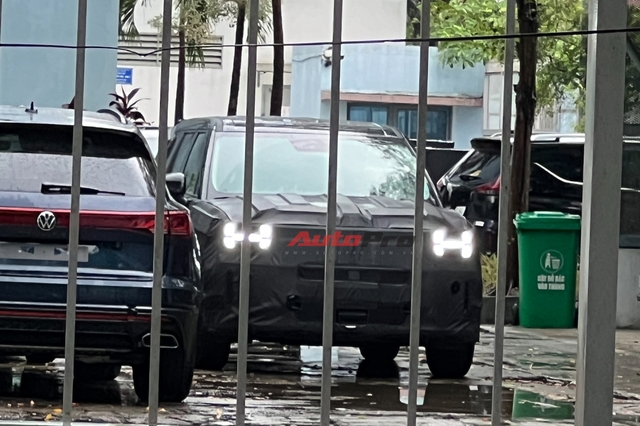 Loạt xe mới đã lộ diện tại Việt Nam, chỉ chờ ra mắt: Đa dạng phân khúc, mẫu mã, Santa Fe, Carnival 2024 dễ thành hàng 'hot'- Ảnh 11. Loạt xe mới đã lộ diện tại Việt Nam, chỉ chờ ra mắt: Đa dạng phân khúc, mẫu mã, Santa Fe, Carnival 2024 dễ thành hàng 'hot'- Ảnh 11.