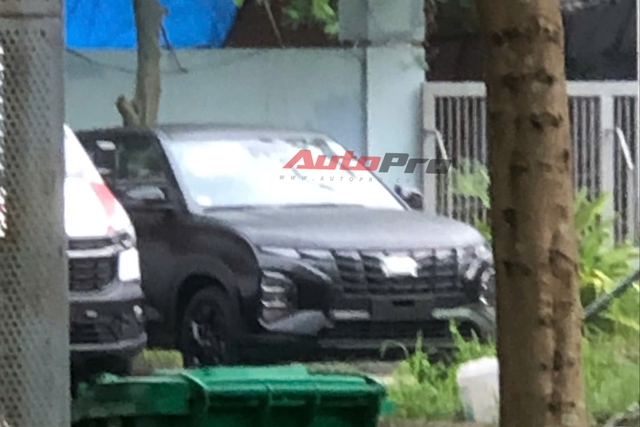 Loạt xe mới đã lộ diện tại Việt Nam, chỉ chờ ra mắt: Đa dạng phân khúc, mẫu mã, Santa Fe, Carnival 2024 dễ thành hàng 'hot'- Ảnh 15. Loạt xe mới đã lộ diện tại Việt Nam, chỉ chờ ra mắt: Đa dạng phân khúc, mẫu mã, Santa Fe, Carnival 2024 dễ thành hàng 'hot'- Ảnh 15.