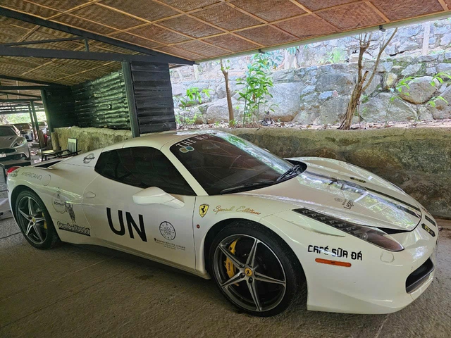 Loạt Ferrari của ông Đặng Lê Nguyên Vũ lộ ảnh lên tem chuẩn bị tham gia Gumball 3000, CĐM nhận xét: 'Vẫn thiếu nhiều siêu phẩm'- Ảnh 9. Loạt Ferrari của ông Đặng Lê Nguyên Vũ lộ ảnh lên tem chuẩn bị tham gia Gumball 3000, CĐM nhận xét: 'Vẫn thiếu nhiều siêu phẩm'- Ảnh 9.
