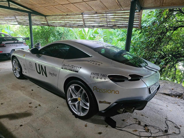 Loạt Ferrari của ông Đặng Lê Nguyên Vũ lộ ảnh lên tem chuẩn bị tham gia Gumball 3000, CĐM nhận xét: 'Vẫn thiếu nhiều siêu phẩm'- Ảnh 12. Loạt Ferrari của ông Đặng Lê Nguyên Vũ lộ ảnh lên tem chuẩn bị tham gia Gumball 3000, CĐM nhận xét: 'Vẫn thiếu nhiều siêu phẩm'- Ảnh 12.