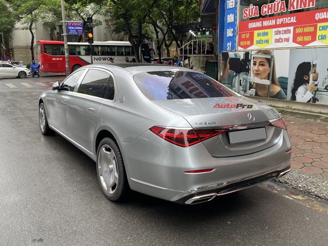 Mercedes-Maybach S 580 hàng hiếm lăn bánh trên phố Hà Nội: Giá khoảng 17 tỷ, màu độc, không bán chính hãng- Ảnh 7. Mercedes-Maybach S 580 hàng hiếm lăn bánh trên phố Hà Nội: Giá khoảng 17 tỷ, màu độc, không bán chính hãng- Ảnh 7.