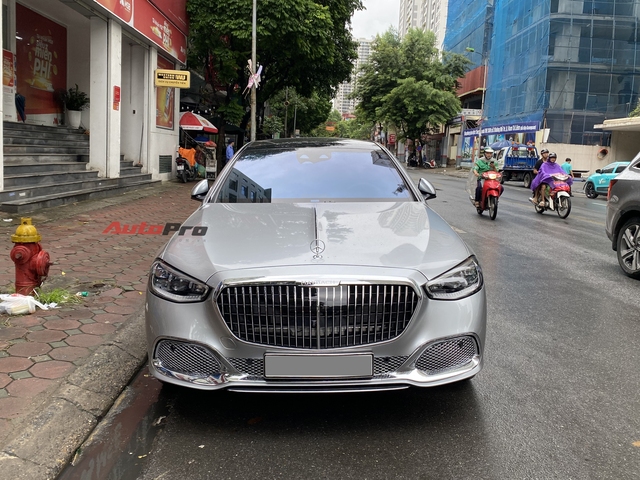 Mercedes-Maybach S 580 hàng hiếm lăn bánh trên phố Hà Nội: Giá khoảng 17 tỷ, màu độc, không bán chính hãng- Ảnh 4. Mercedes-Maybach S 580 hàng hiếm lăn bánh trên phố Hà Nội: Giá khoảng 17 tỷ, màu độc, không bán chính hãng- Ảnh 4.