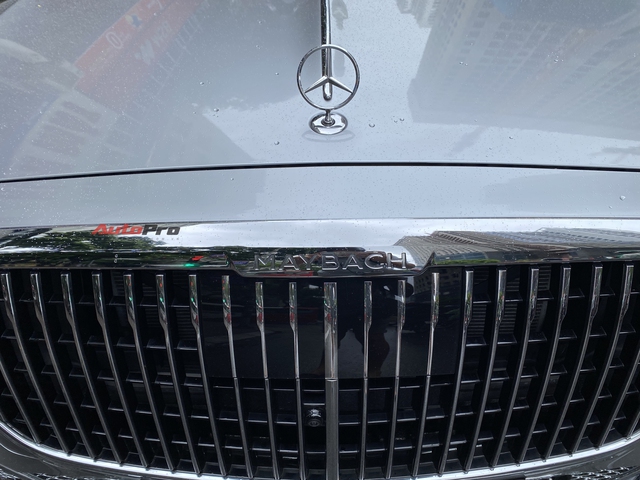 Mercedes-Maybach S 580 hàng hiếm lăn bánh trên phố Hà Nội: Giá khoảng 17 tỷ, màu độc, không bán chính hãng- Ảnh 5. Mercedes-Maybach S 580 hàng hiếm lăn bánh trên phố Hà Nội: Giá khoảng 17 tỷ, màu độc, không bán chính hãng- Ảnh 5.