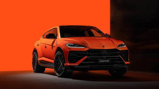Lamborghini chỉ làm xe điện sau năm 2030, vẫn níu kéo máy xăng lâu nhất có thể- Ảnh 2. Lamborghini chỉ làm xe điện sau năm 2030, vẫn níu kéo máy xăng lâu nhất có thể- Ảnh 2.
