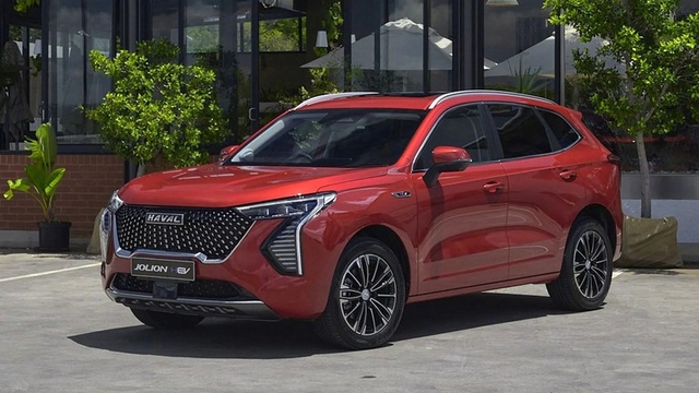 Xe hybrid mới ồ ạt về Việt Nam dịp cuối năm: Có cả SUV, sedan, minivan, có mẫu cắm sạc, đầy bình xăng-điện chạy 1.200km- Ảnh 6. Xe hybrid mới ồ ạt về Việt Nam dịp cuối năm: Có cả SUV, sedan, minivan, có mẫu cắm sạc, đầy bình xăng-điện chạy 1.200km- Ảnh 6.