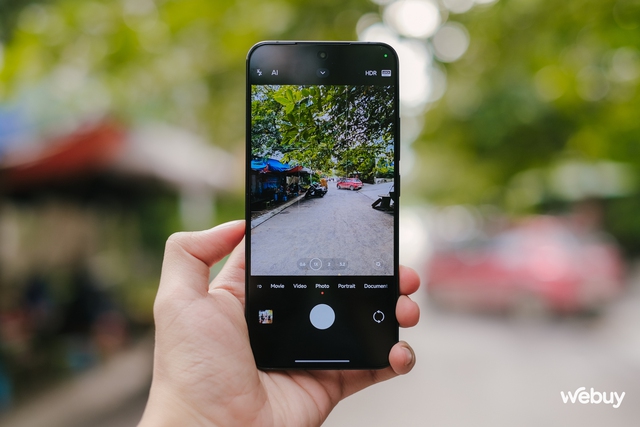 Flagship Xiaomi chạy chip Snapdragon 8 Gen 3 giá dưới 15 triệu: Điểm AnTuTu gần 2 triệu, màn hình sáng nhất thế giới- Ảnh 9. Flagship Xiaomi chạy chip Snapdragon 8 Gen 3 giá dưới 15 triệu: Điểm AnTuTu gần 2 triệu, màn hình sáng nhất thế giới- Ảnh 9.