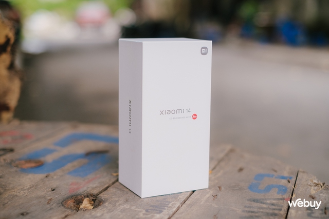 Flagship Xiaomi chạy chip Snapdragon 8 Gen 3 giá dưới 15 triệu: Điểm AnTuTu gần 2 triệu, màn hình sáng nhất thế giới- Ảnh 1. Flagship Xiaomi chạy chip Snapdragon 8 Gen 3 giá dưới 15 triệu: Điểm AnTuTu gần 2 triệu, màn hình sáng nhất thế giới- Ảnh 1.